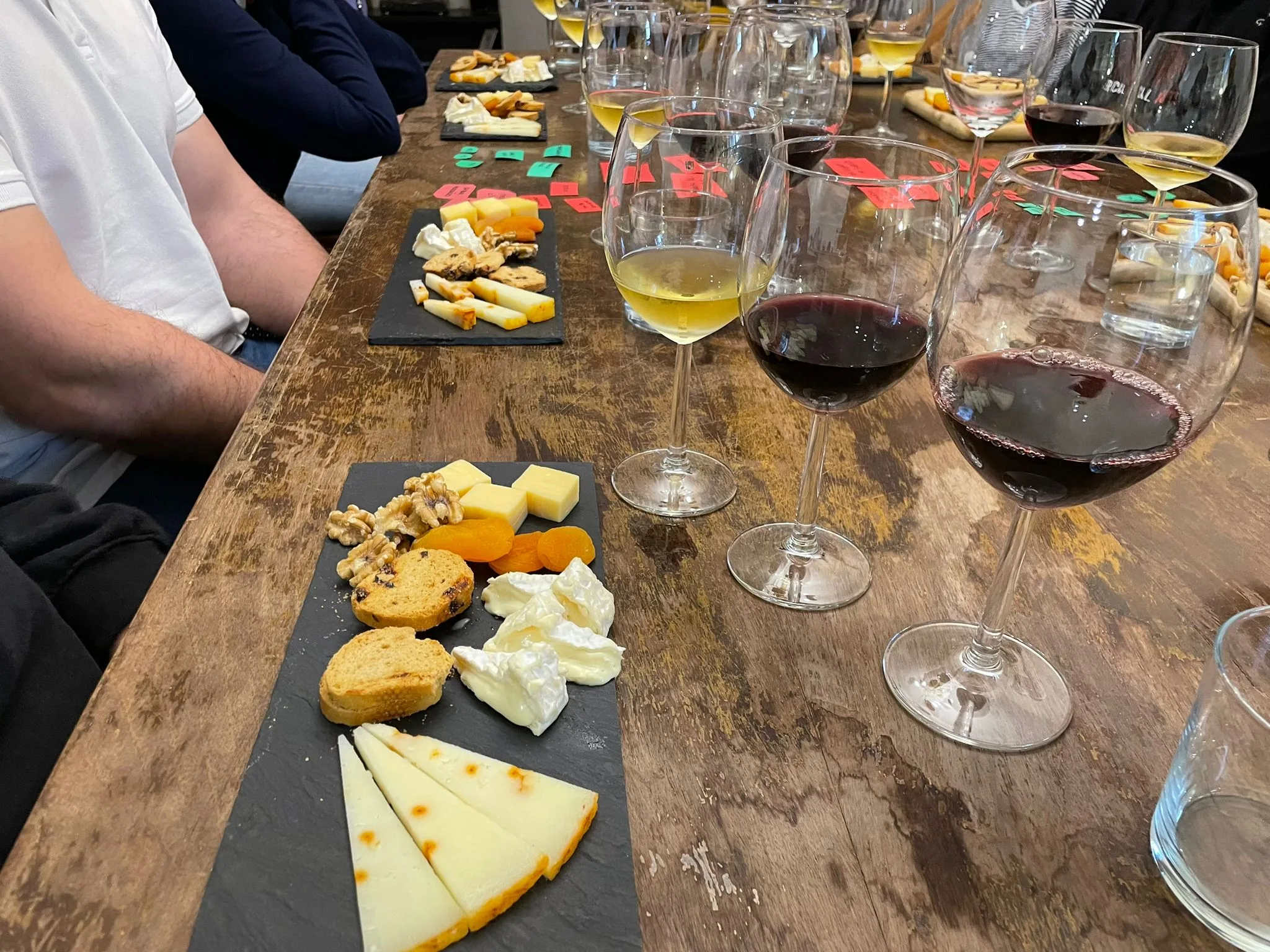 2-hour City Tour with Wine Tasting